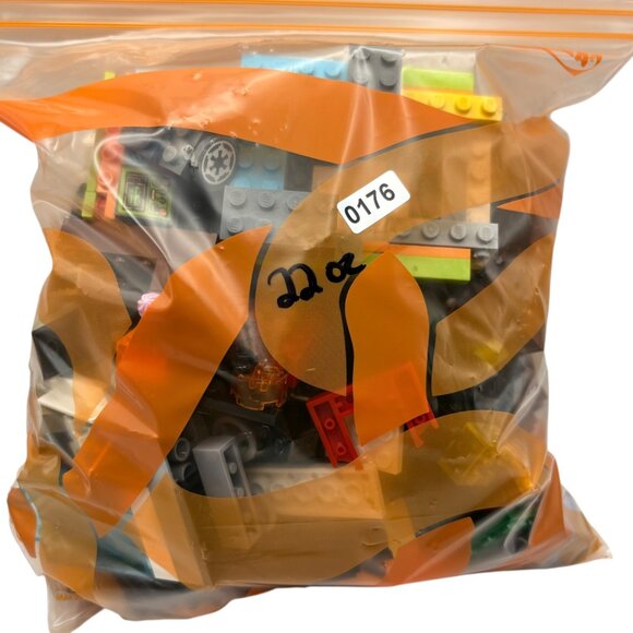 Mixed LEGO Bricks & Parts Assorted Lot 22 Oz Bulk in Zip Bag - Picture 3 of 5